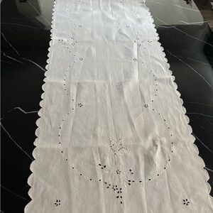 Vintage Embroidered White Linen Table Runner with Scalloped Edges
